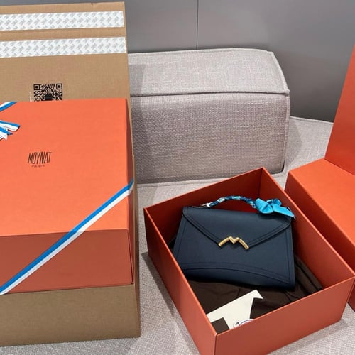 حقيبة يد نسائي من موينات حجم 26cm لون كحلي وذهبي 3...