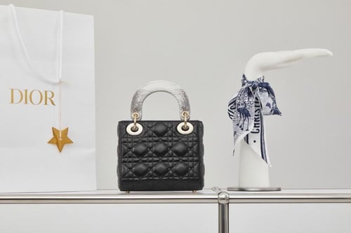 ليدي ديور مقاس 17 cm