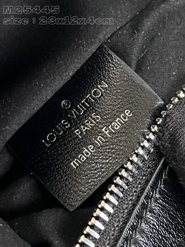 لوي فيتون SIDE TRUNK مقاس23.5cm
