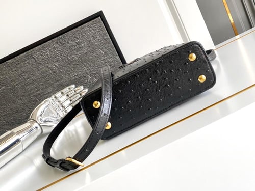 لوي فيتون Capucines مقاس 21cm