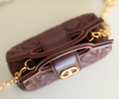 ديور Jolie Top Handle مقاس 18.5cm