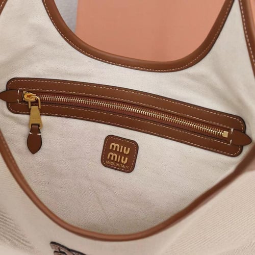 ميو ميو IVY leather bag مقاس 35cm