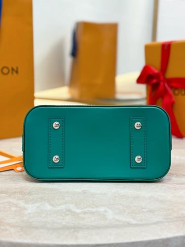 لوي فيتون Alma BB مقاس 23.5cm