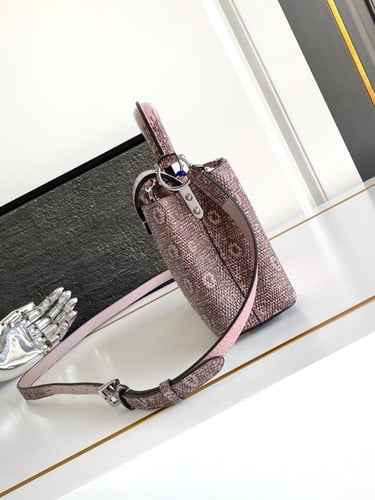 لوي فيتون Capucines مقاس 21cm