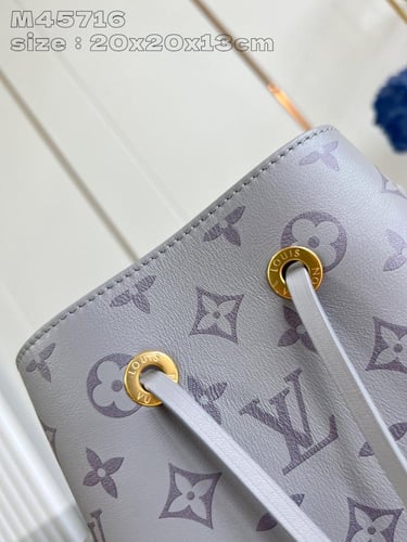 لوي فيتون NéoNoé مقاس 26سم