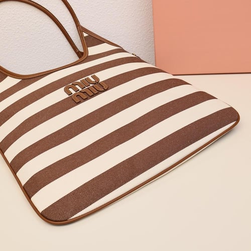 ميو ميو IVY leather bag مقاس 35cm