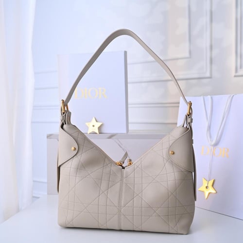 ديور Voyageur مقاس 28cm