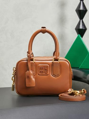 ميوميو مقاس مقاس 19cm