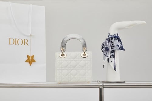 ليدي ديور مقاس 17 cm