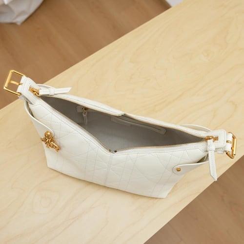 ديور Voyageur مقاس 28cm