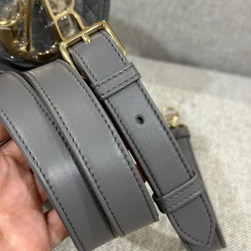 ديور ليدي ميديم مقاس 24cm