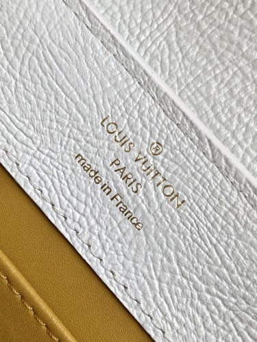 لوي فيتون Capucines مقاس 21cm