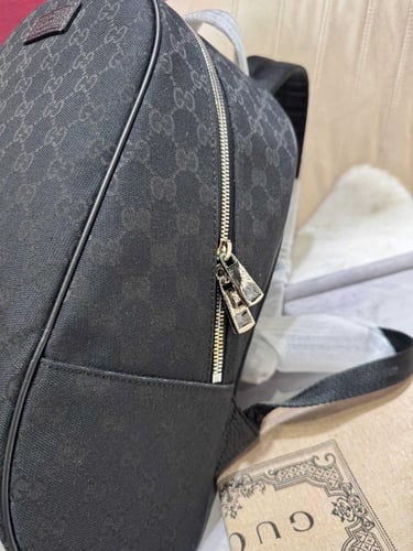 قوتشي GG Supreme مقاس 30 سم