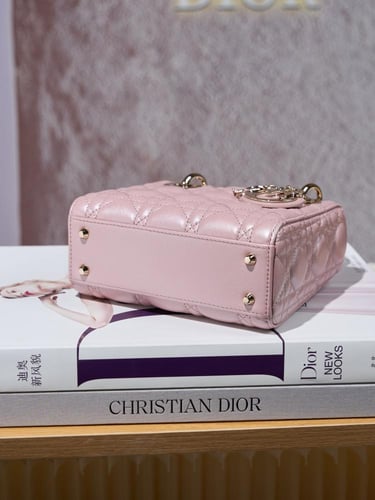 ليدي ديور ميني مقاس 17cm