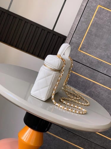 شانيل 25c مقاس 17cm