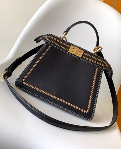 فندي Peekaboo مقاس 27cm