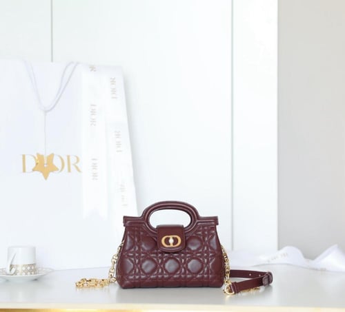 ديور Jolie Top Handle مقاس 18.5cm