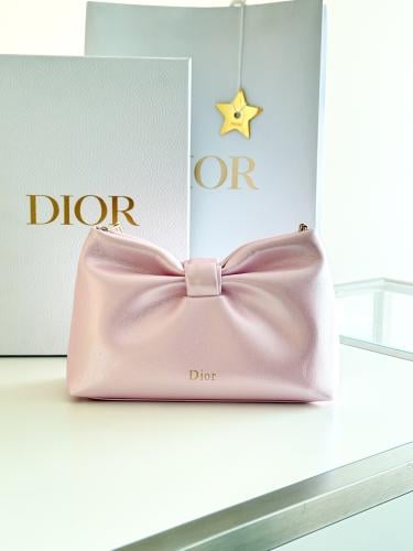 ديور BOW مقاس 26cm