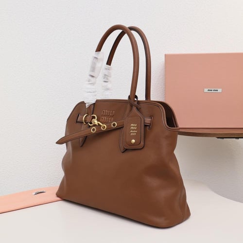 ميو ميو Aventure Nappa مقاس 40cm