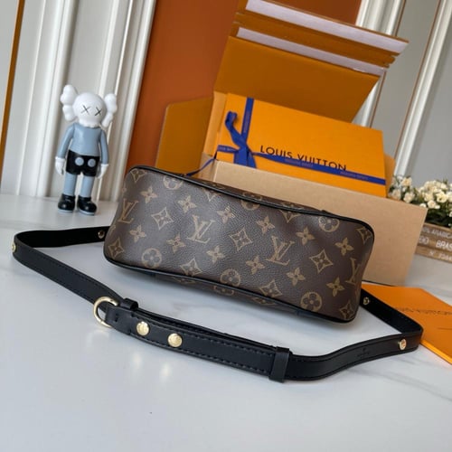 لويس فيتون مقاس 26cm