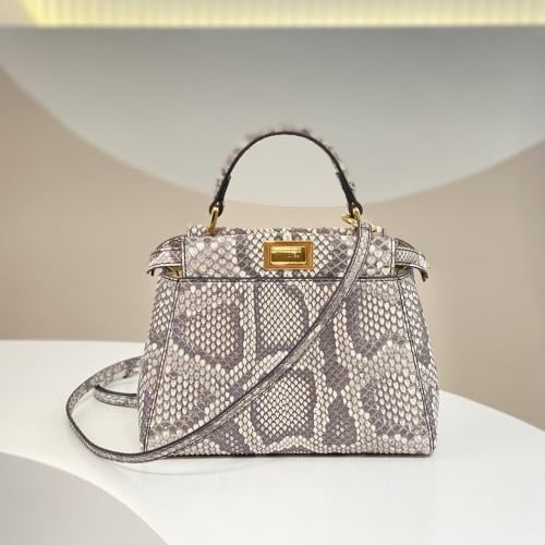 فندي بيكابو بتيت مقاس 20cm