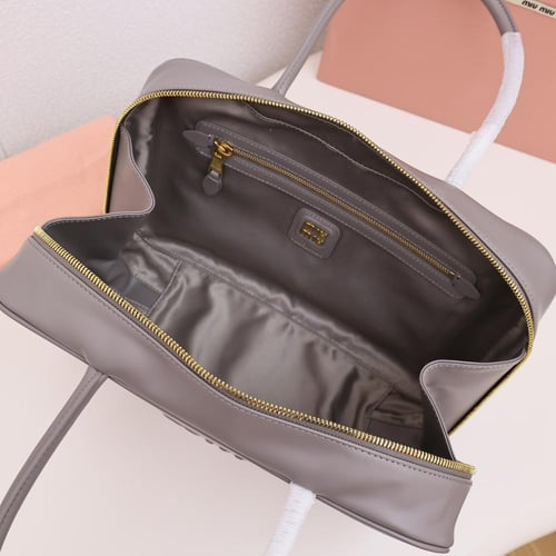 ميو ميو Beau مقاس 34cm