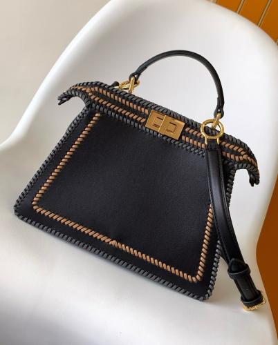 فندي Peekaboo مقاس 27cm