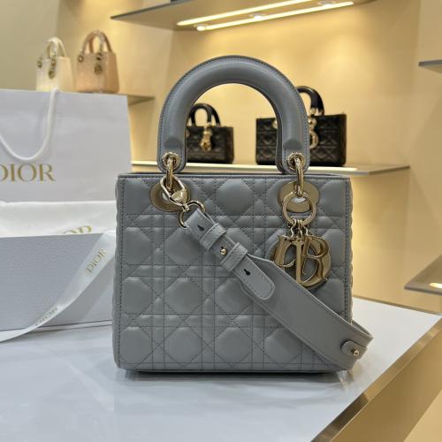 ليدي ديور سمول مقاس 20cm