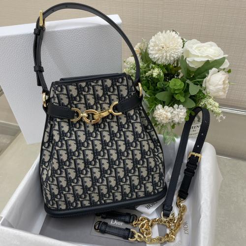 ديور C'EST DIOR BAG مقاس 24cm