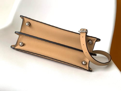 شنطة فندي بيكابو بيج مقاس 27cm