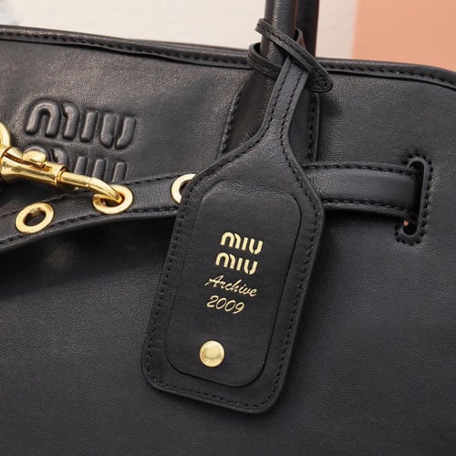 ميو ميو Aventure Nappa مقاس 40cm