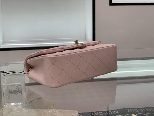 شانيل كلاسك مقاس 20cm