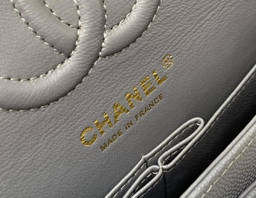 شانيل كلاسك مقاس 20cm