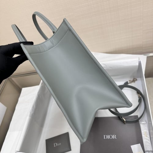 ديور Book Tote مقاس 36.5cm