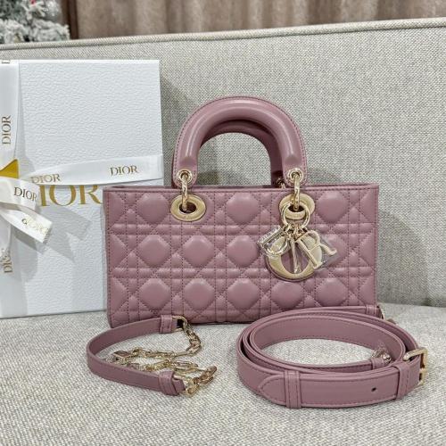 شنطة ديور دي جوي وردي غامق مقاس 26cm