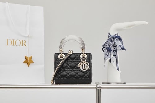 ليدي ديور مقاس 17 cm