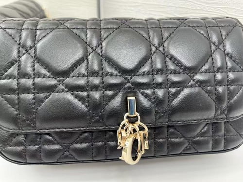 شنطة ليدي ديور​ أسود مقاس 21cm