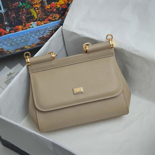 دولتشي اند غابانا مقاس 20