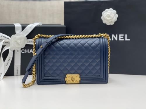 شانيل لارج بوي مقاس 28cm