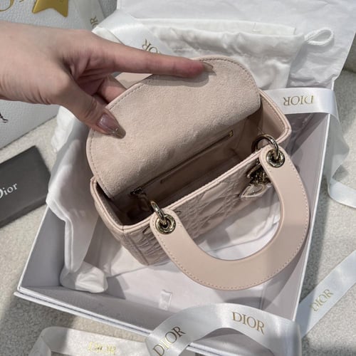 ليدي ديور ميني مقاس 17cm