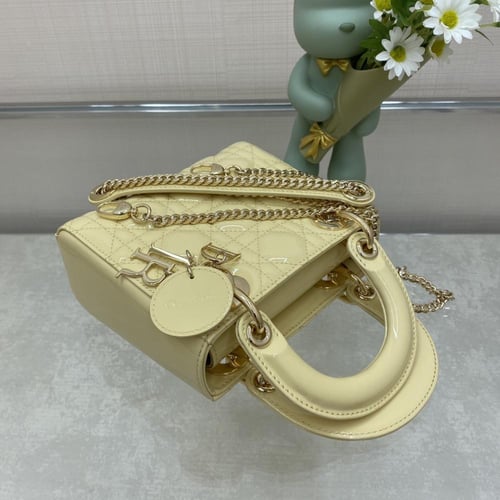 ليدي ديور ميني مقاس 17cm