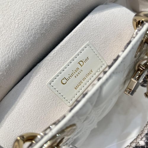 ليدي ديور مقاس 22cm