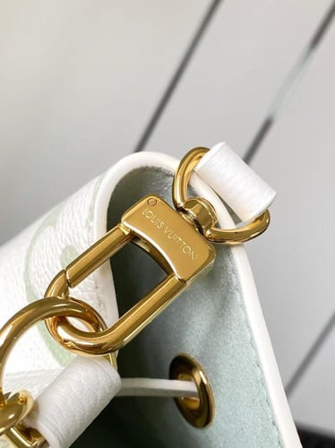 لوي فيتون Néonoé BB مقاس 20cm