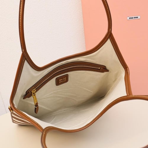 ميو ميو IVY leather bag مقاس 35cm