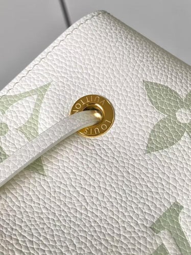 لوي فيتون Néonoé BB مقاس 20cm