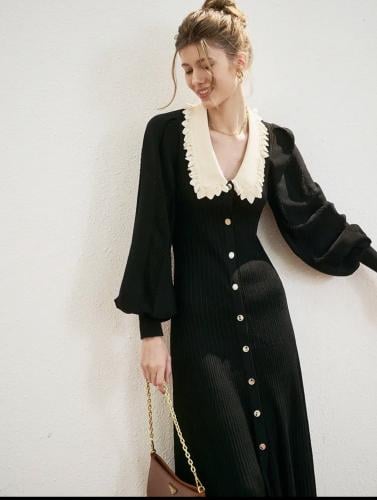 فستان بياقة