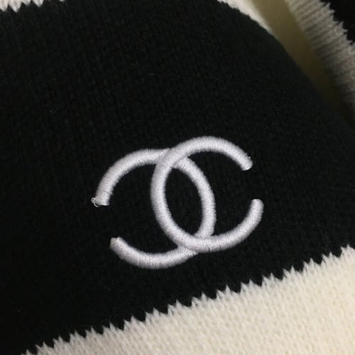 Chanel sweater