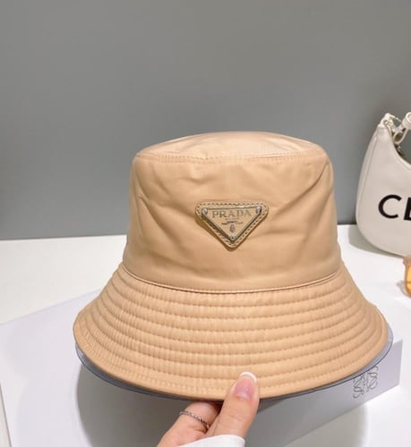 Cap prada