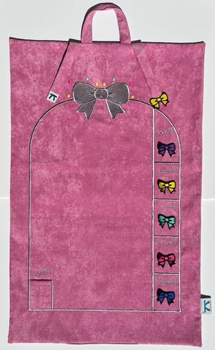 سجادة الفيونكات - سجادة للبنات