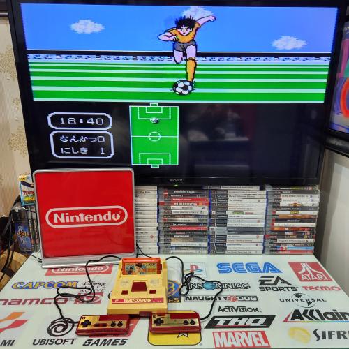 NES جهاز كمبيوتر العائلة الياباني